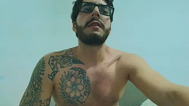 thomas_gun's Live XXX Chat