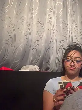 Chat XXX Live LilithMonette