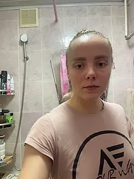 Chatroom XXX en direct de AlisaKissss