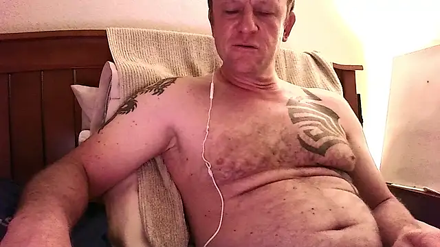 Yournaughty: вебкам-шоу