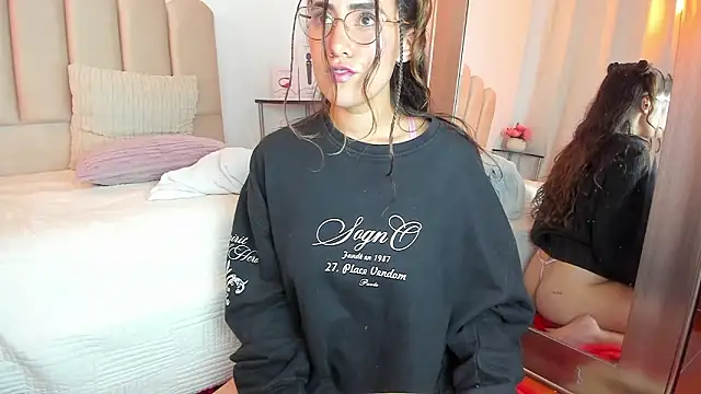 Valey_x Live XXX-Chat