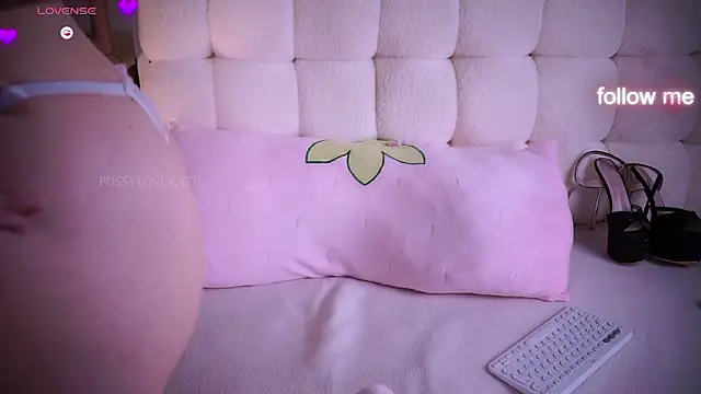 PussylovekateのライブXXXチャット