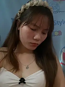 -Eidieea- Live XXX-Chat