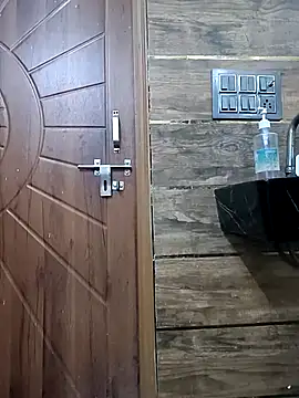 Pertunjukan Kamera Web Noorkhatoon