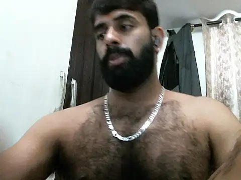 indianhairybull Adlı Modelin Canlı XXX Sohbeti
