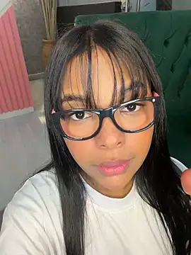 MIAROGGERSS Live XXX Chat