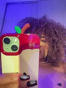 riri_brunnete live XXX chat