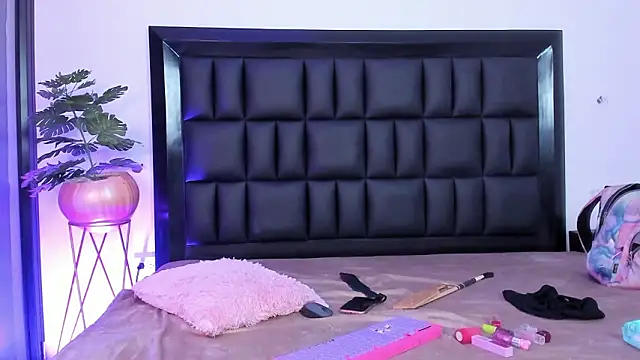 mia_roosee1 Live XXX Chat