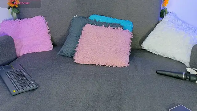 lunitaa0 Adlı Modelin Canlı XXX Sohbeti