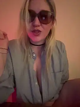 Granlady7 Show in webcam