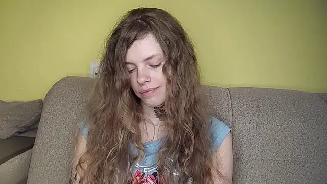 RayaNenlia Chat XXX in diretta