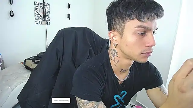 Leonard_Price Show in webcam