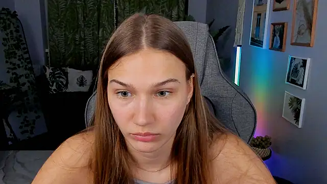 Sweet_Emilya 라이브 XXX 채팅