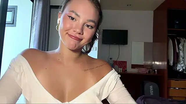 kamila_18_french 라이브 XXX 채팅