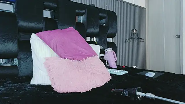 levana1 Adlı Modelin Canlı XXX Sohbeti