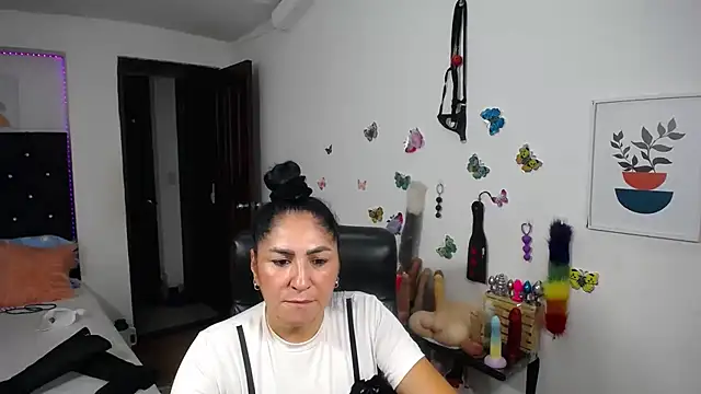 mature_bigboobs10's Live XXX Chat