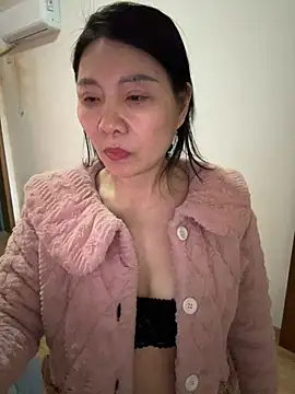 xiiuuff18's Webcam Show