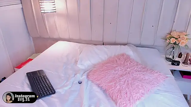 avy_st's Live XXX Chat