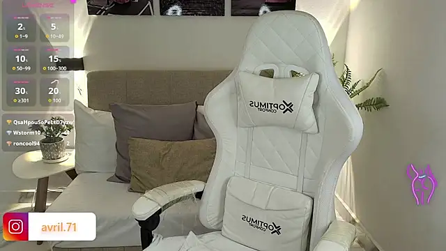 Chat +18 de abril_71 ao vivo