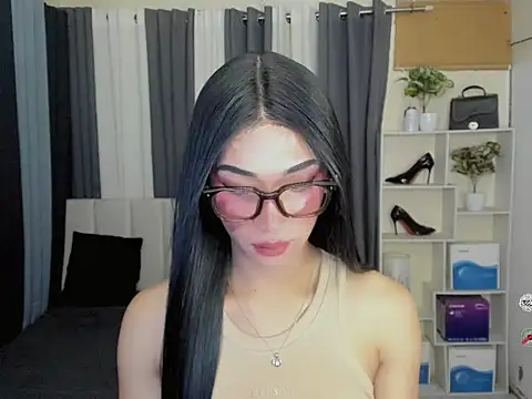 FyangFoxx 在線直播表演