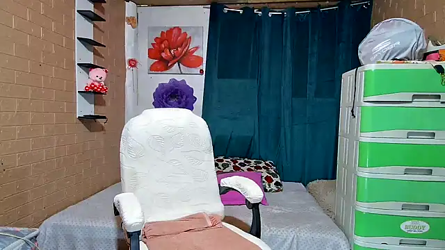 Chat +18 de Ugly-Filipina ao vivo