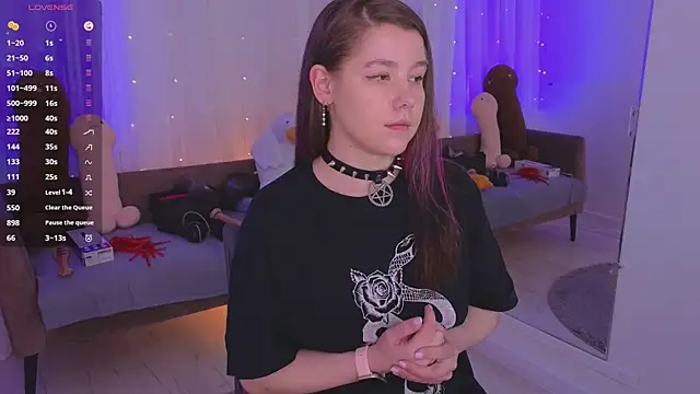 XXX chat uživo modela Mira_Falls