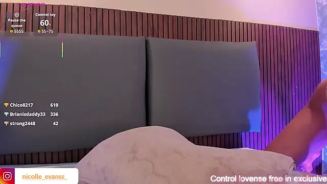 NicolleeEvanss Chat XXX in diretta