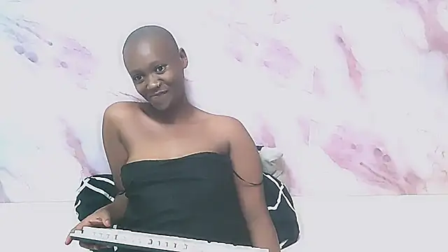 EbonyOlive69: онлайн-секс-чат