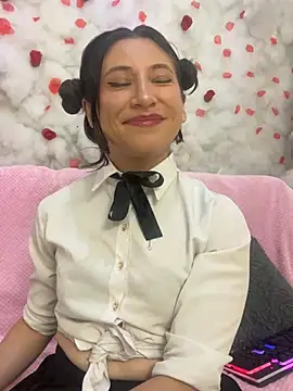 SkarletJhonson_ Chat XXX in diretta