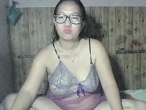 Pinay_BigTits69's Live XXX Chat