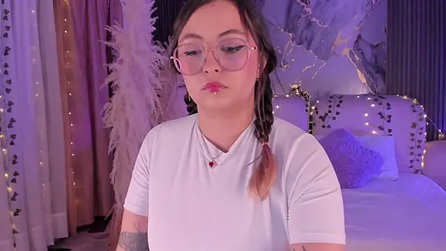 SarahCastro1_ লাইভ XXX চ্যাট