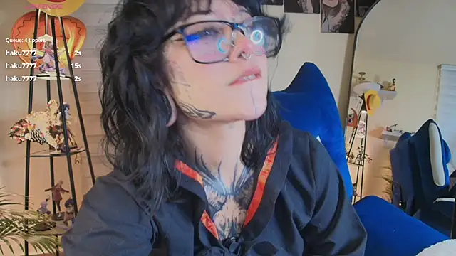 AryRousseのライブXXXチャット