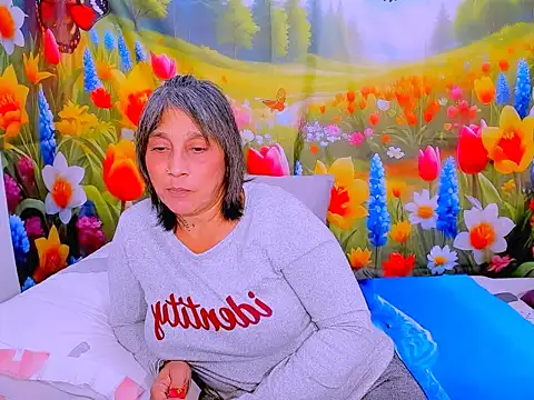 indianroxy's Live XXX Chat