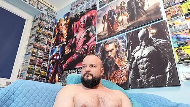 Muscle_Bear élő XXX-chatje