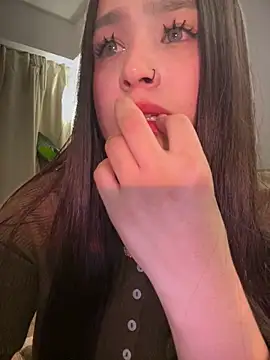 bella_parisi's Live XXX Chat