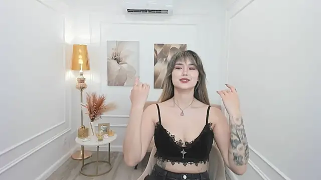 AnneTLi's Live XXX Chat