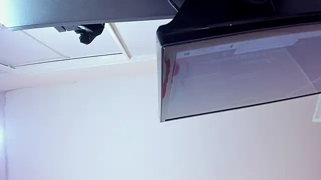 Živý XXX chat KAMI_HUGEASS