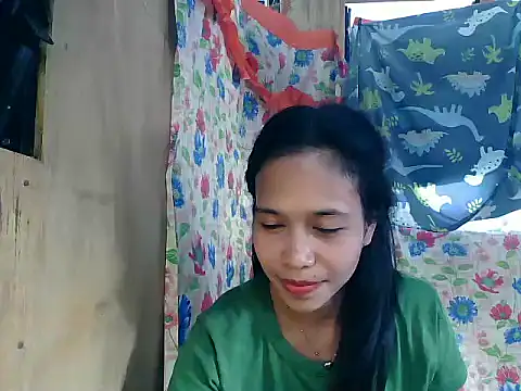 PinaySkinnyGirl's Live XXX Chat