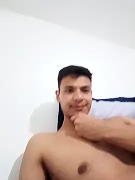 Show modela Valois2025 na web-kameri