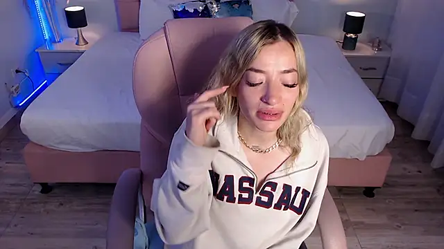 zoe_jones13のライブXXXチャット