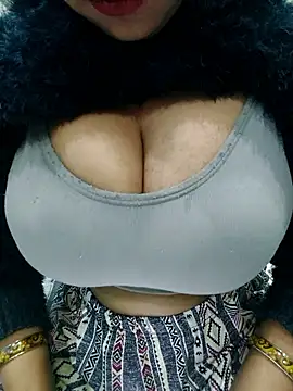 rajiya_khan élő XXX-chatje