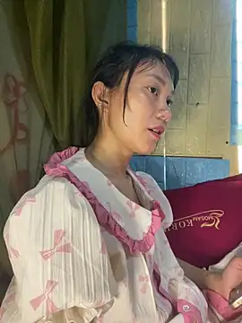 Chat XXX en directo de Lucky-baby077