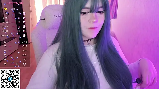 Онлайн  чат XXX SelenaCute