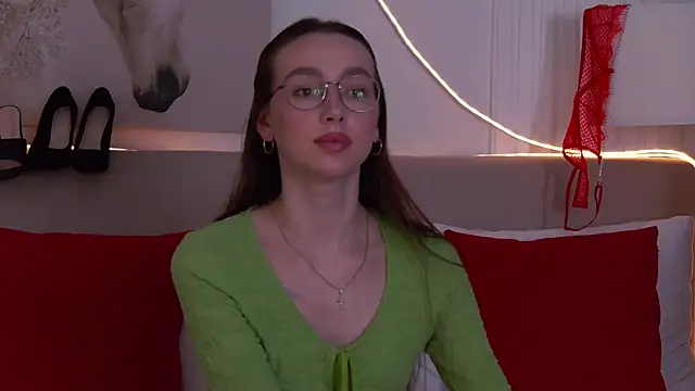 Emily_Simon Live XXX Chat