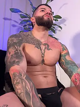 Chat XXX en directo de Frank_Farrell