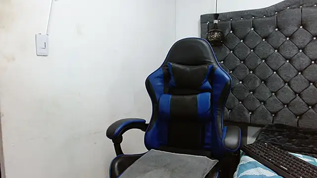 luka_big18のライブXXXチャット