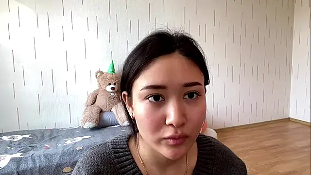 YourMiIa Chat XXX in diretta