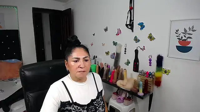 دردشة mature_bigboobs10 الجنسية المباشرة