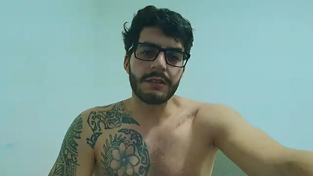 thomas_gun Chat XXX live