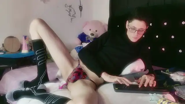 Tyler_cat: онлайн-секс-чат